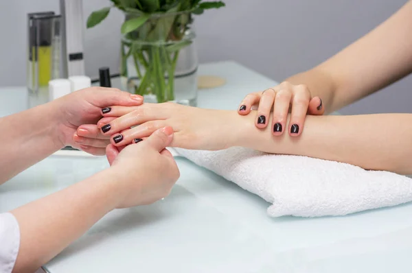Hand Massage in Manicure service